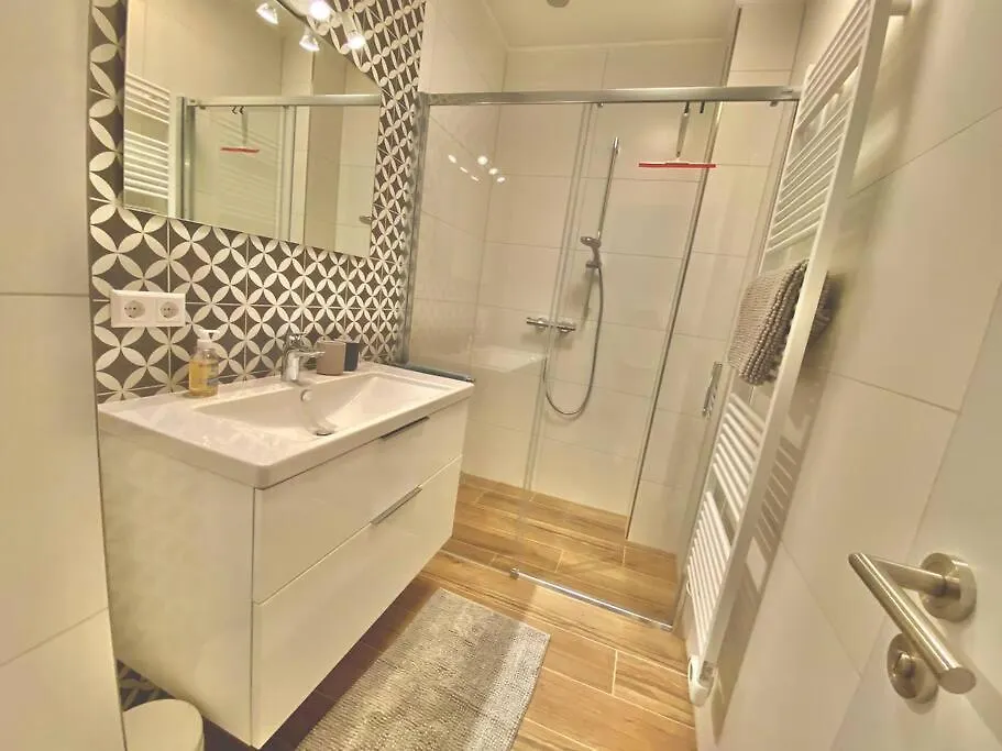 Modern Studio In Luxembourg Cessange Apartamento 0*,